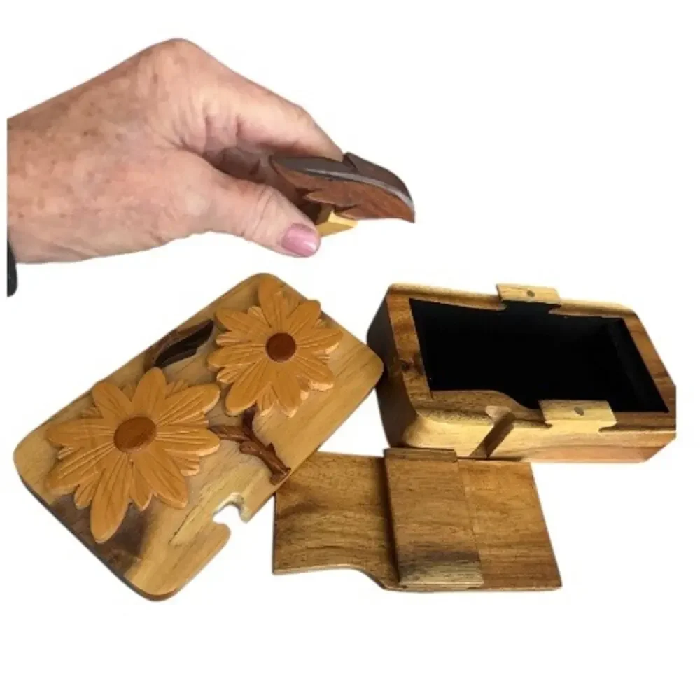 Hand Crafted Wooden Daisies Puzzle Trinket Box